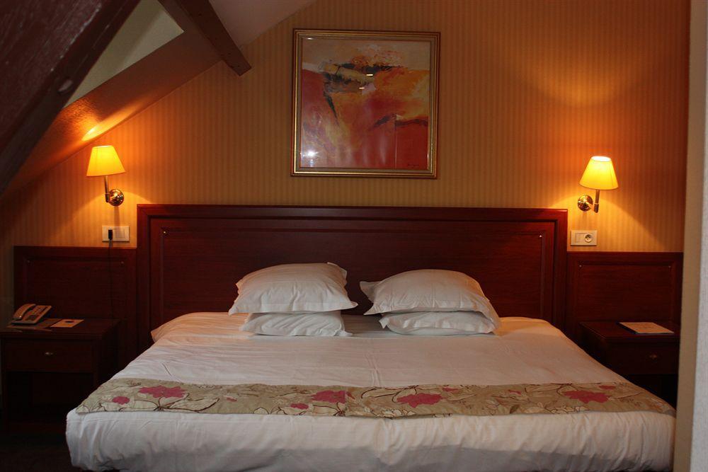 Hotel Europe And Spa Ρενς Δωμάτιο φωτογραφία
